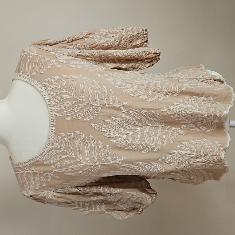 Solitaire Beige Embroidered Leaf Short Sleeve Blouse